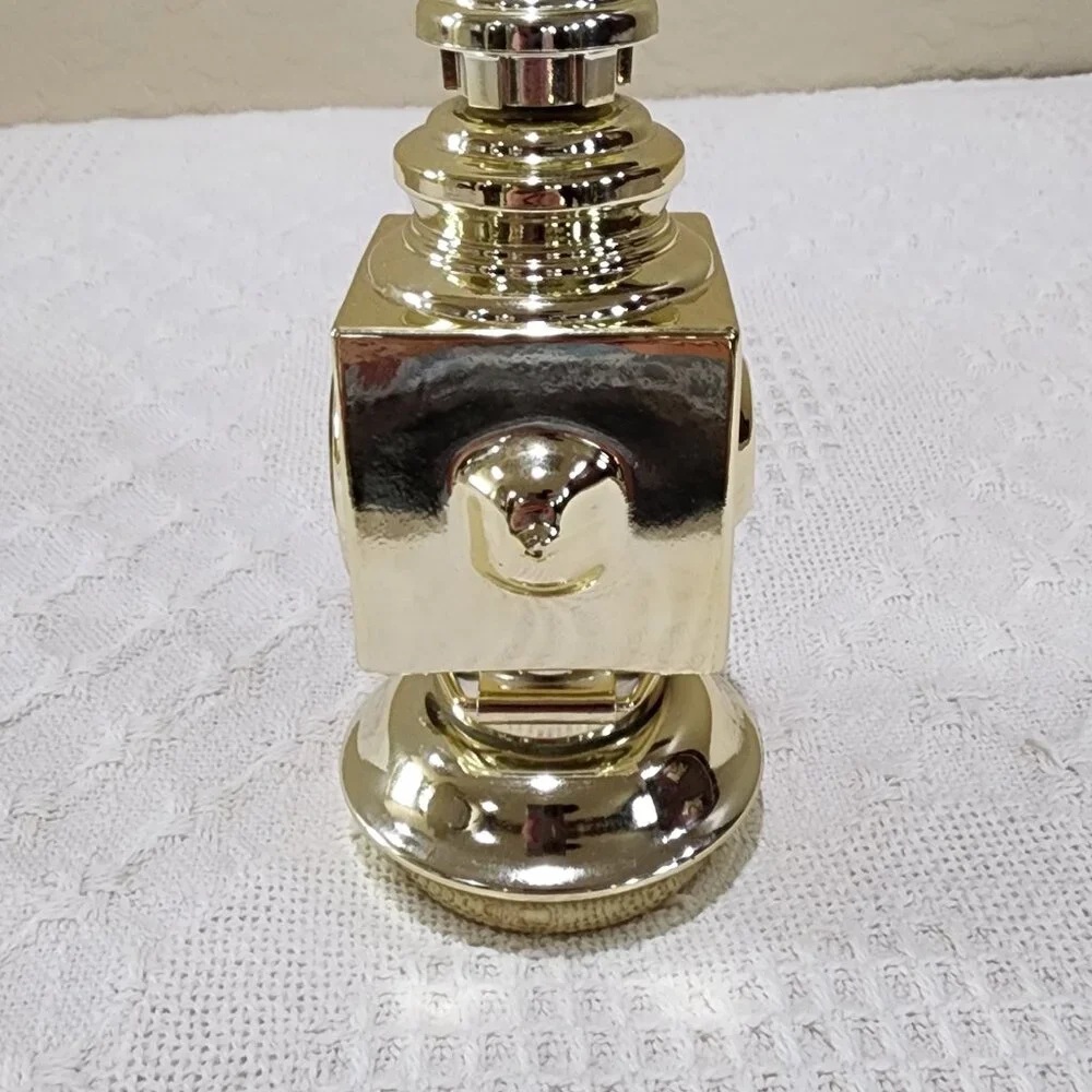 Vintage Avon AUTO CARRIAGE LANTERN Glass Bottle Deep Woods Scent Talc Full